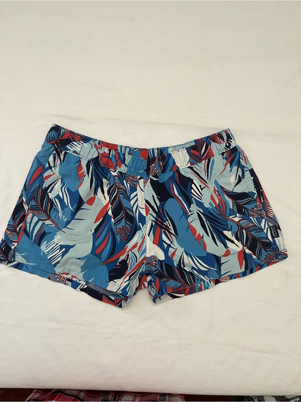 Patagonia Women's Barely Baggies Shorts Neo Tropics Blue Floral Size Medium M